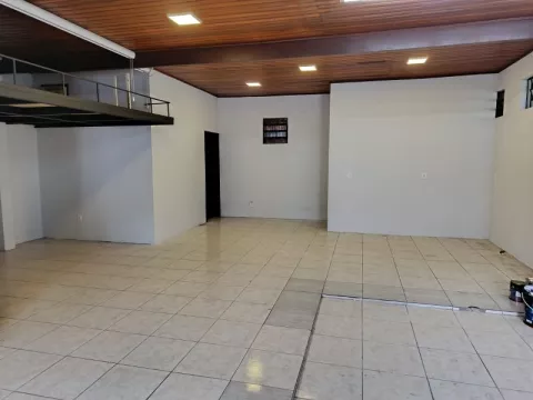 Apartamento com 1 quarto e 1 banheiro para alugar no bairro Centro, Parobe