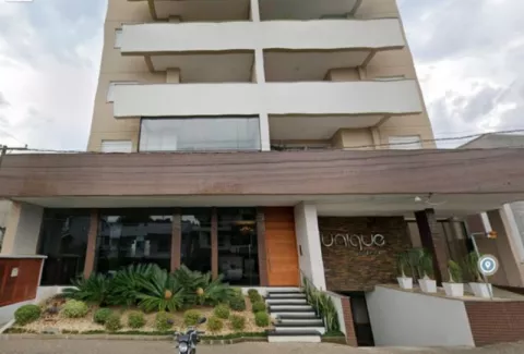 Apartamento com 2 quartos, 1 banheiro e 146m² para alugar no bairro Centro, Parobe