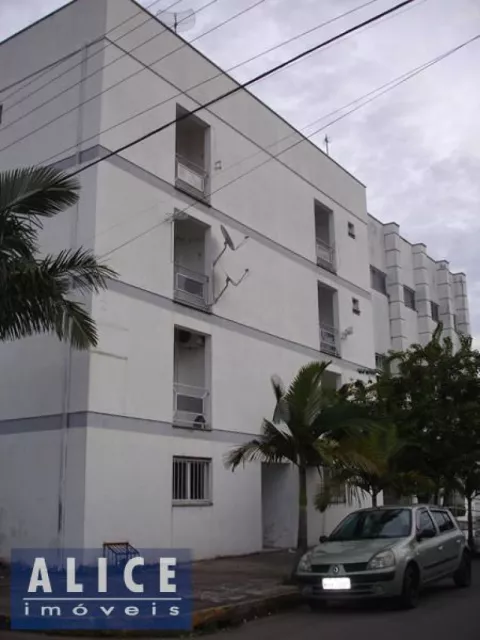 Kitnet para alugar no bairro Guaruja, Parobe