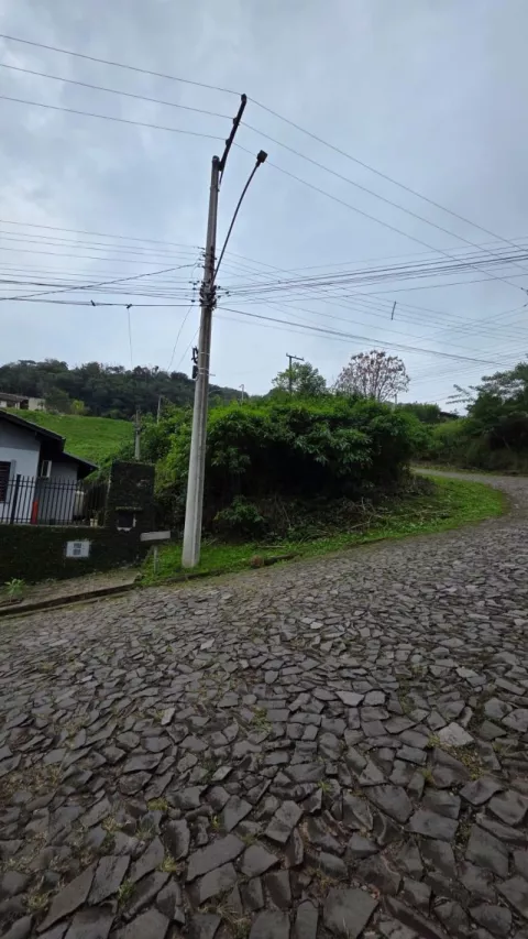 Terreno à venda no bairro Viaduto, Igrejinha