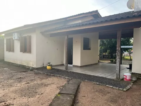 Casa com 3 quartos, 1 banheiro e 98m² à venda no bairro Residencial Azaleia, Parobe