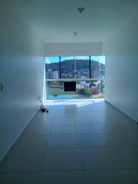 Apartamento com 2 dormitórios